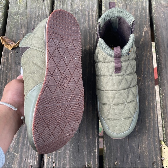 Mid High Teva - Picture 2 of 3